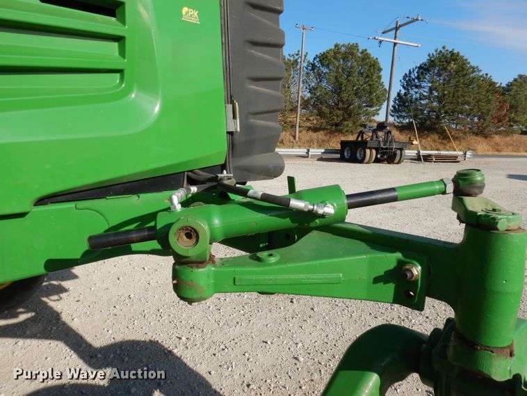 image for item DE2569 2013 John Deere R450  windrower
