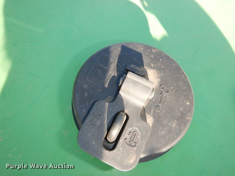 image for item DE2569 2013 John Deere R450  windrower