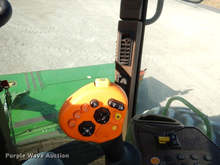 image for item DE2569 2013 John Deere R450  windrower