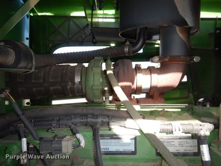 image for item DE2569 2013 John Deere R450  windrower