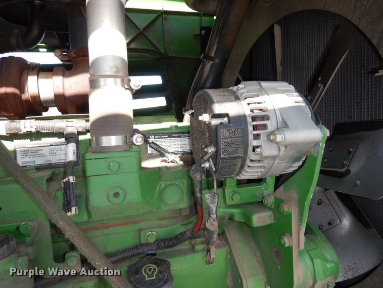 image for item DE2569 2013 John Deere R450  windrower