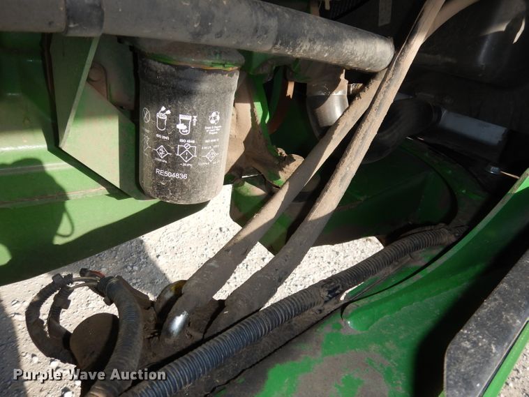 image for item DE2569 2013 John Deere R450  windrower