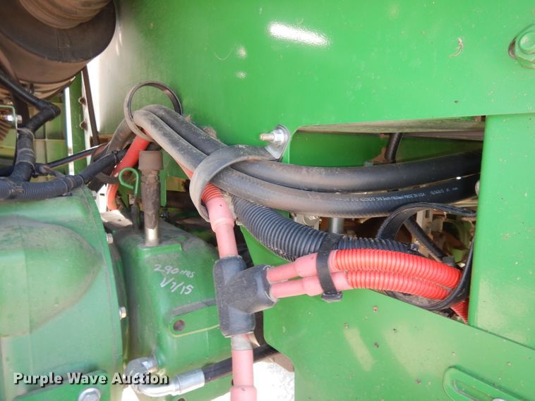 image for item DE2569 2013 John Deere R450  windrower