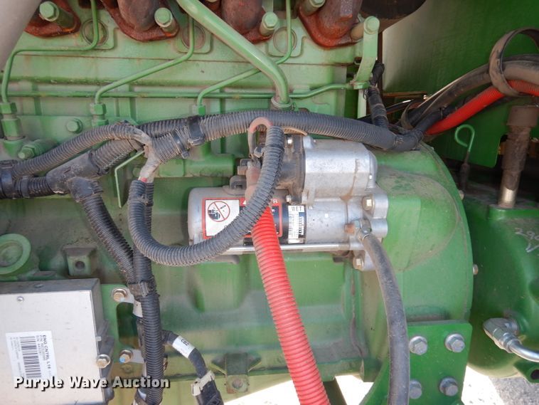 image for item DE2569 2013 John Deere R450  windrower