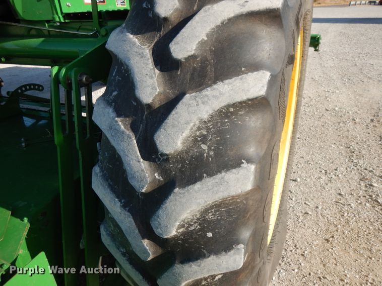 image for item DE2569 2013 John Deere R450  windrower