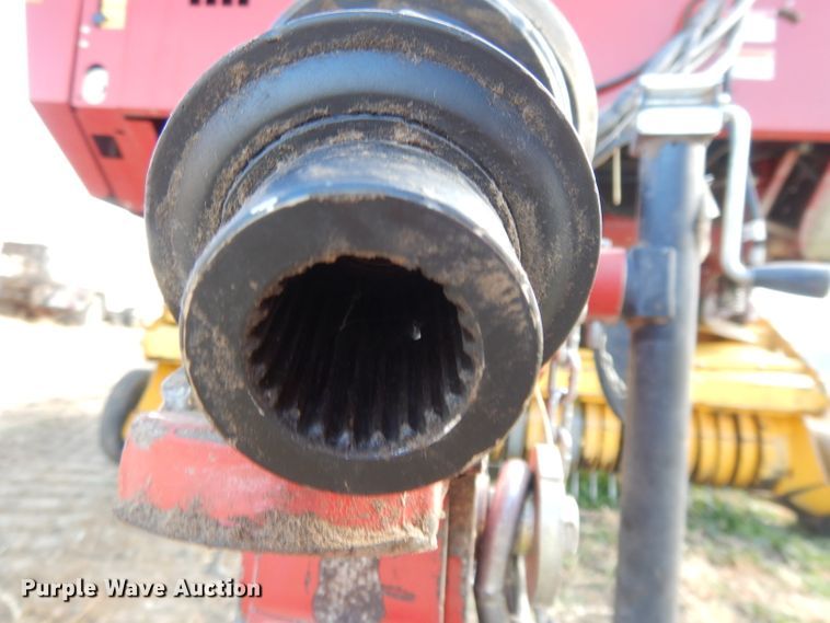 image for item DE2570 2013 New Holland BR7090  Specialty Crop round baler