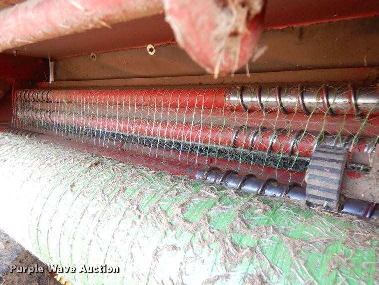 image for item DE2570 2013 New Holland BR7090  Specialty Crop round baler