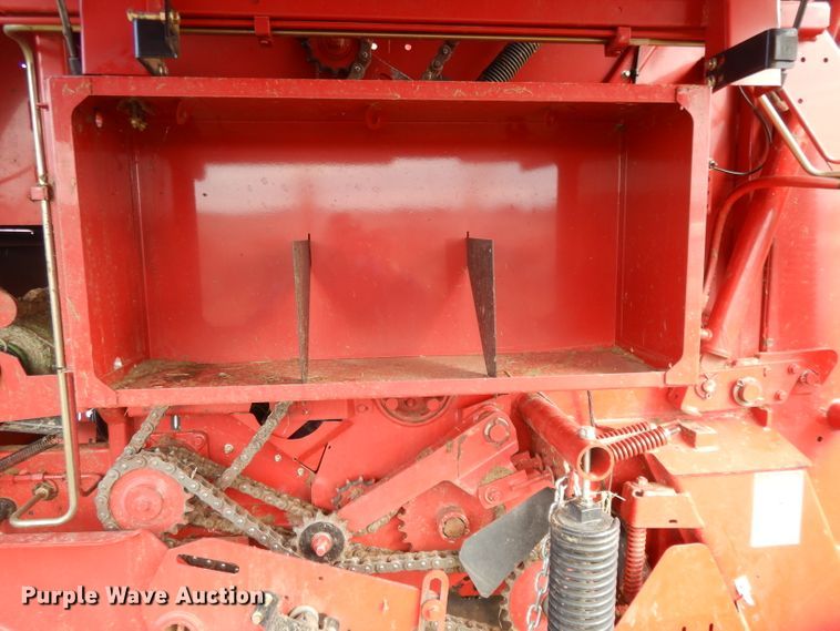 image for item DE2570 2013 New Holland BR7090  Specialty Crop round baler