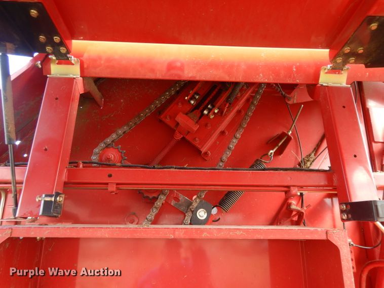 image for item DE2570 2013 New Holland BR7090  Specialty Crop round baler