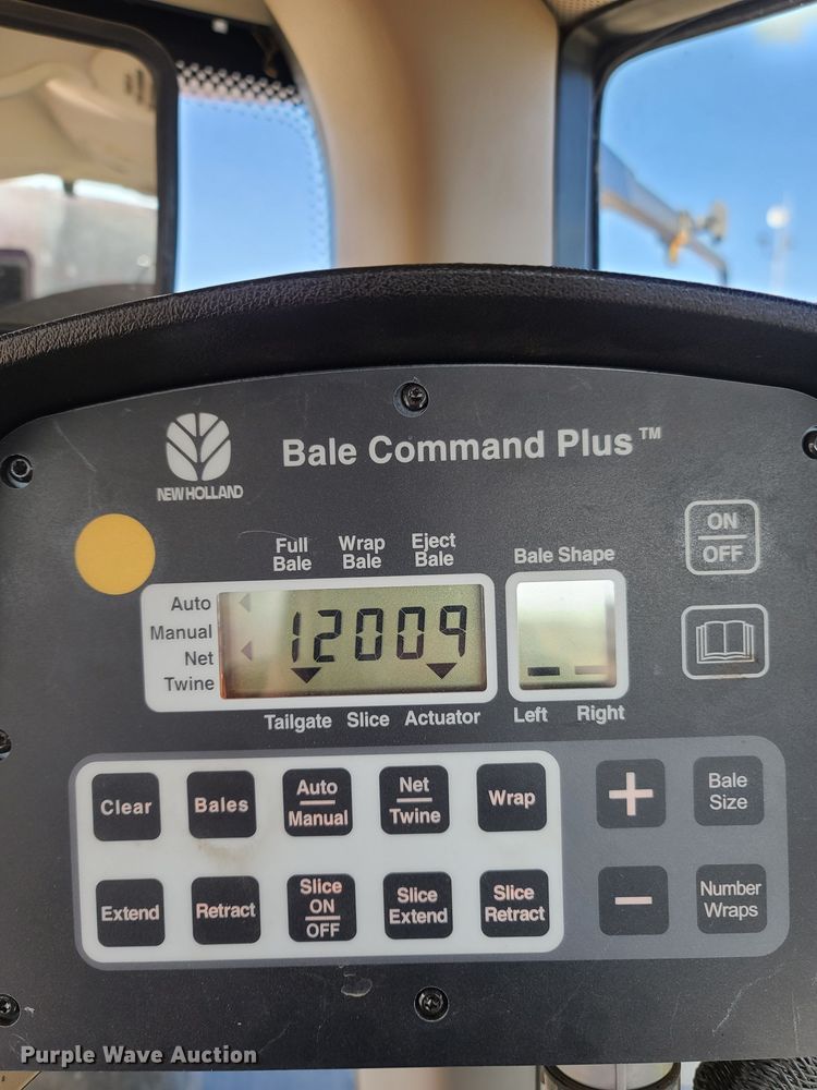 image for item DE2570 2013 New Holland BR7090  Specialty Crop round baler