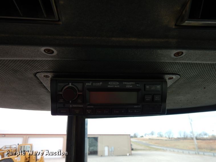 image for item DE2572 1982 John Deere 4440  tractor