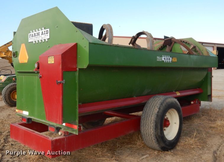 image for item DE2573 2015 Farm Aid 430 feed mixer