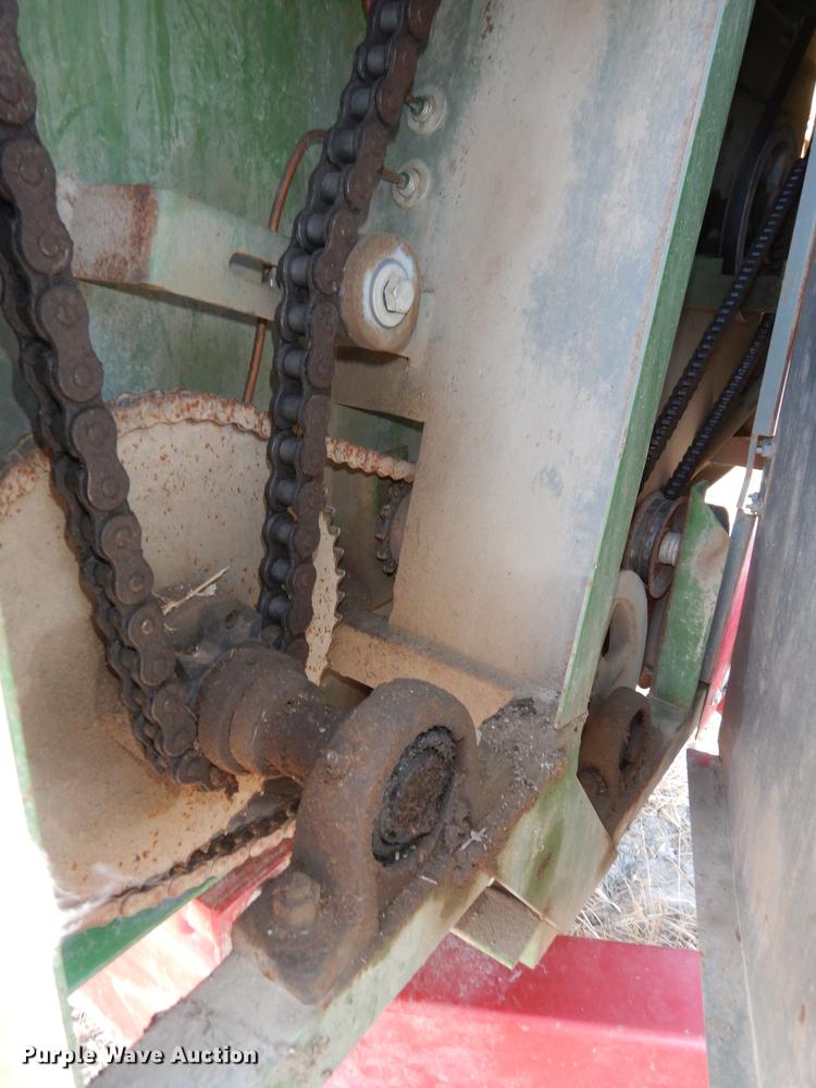 image for item DE2573 2015 Farm Aid 430 feed mixer