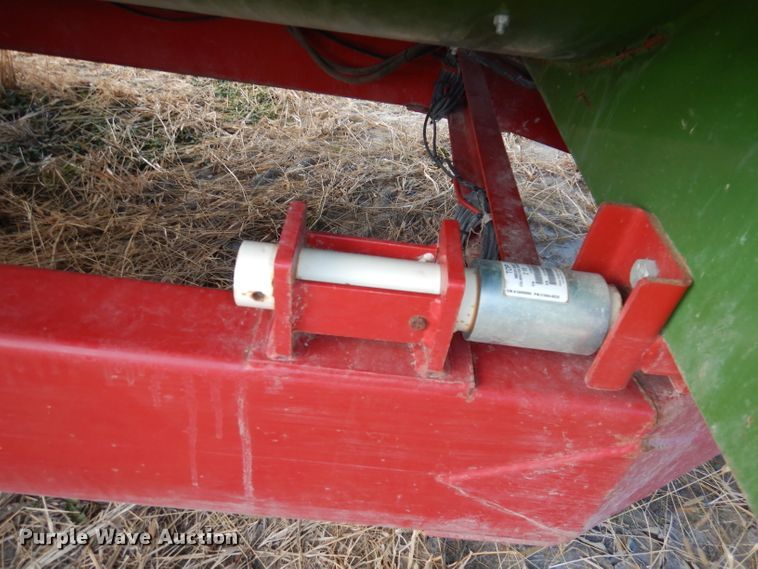image for item DE2573 2015 Farm Aid 430 feed mixer
