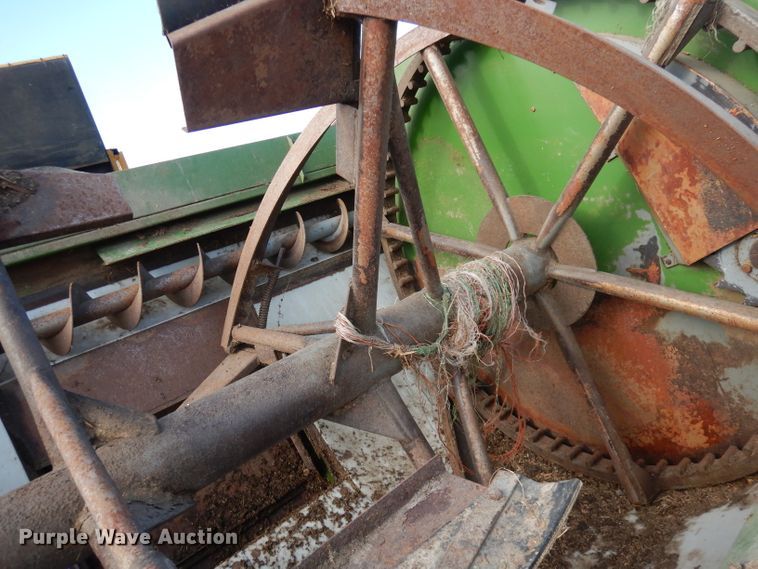 image for item DE2573 2015 Farm Aid 430 feed mixer
