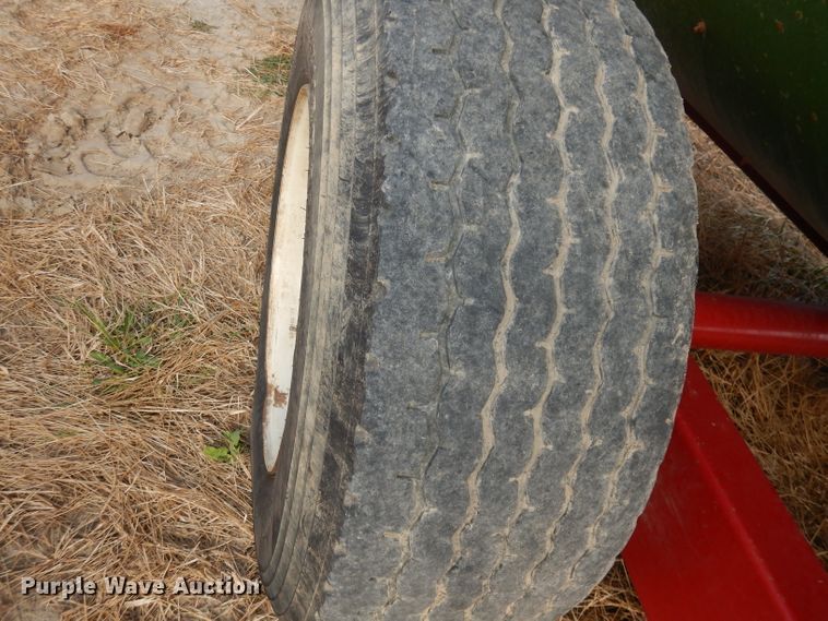 image for item DE2573 2015 Farm Aid 430 feed mixer