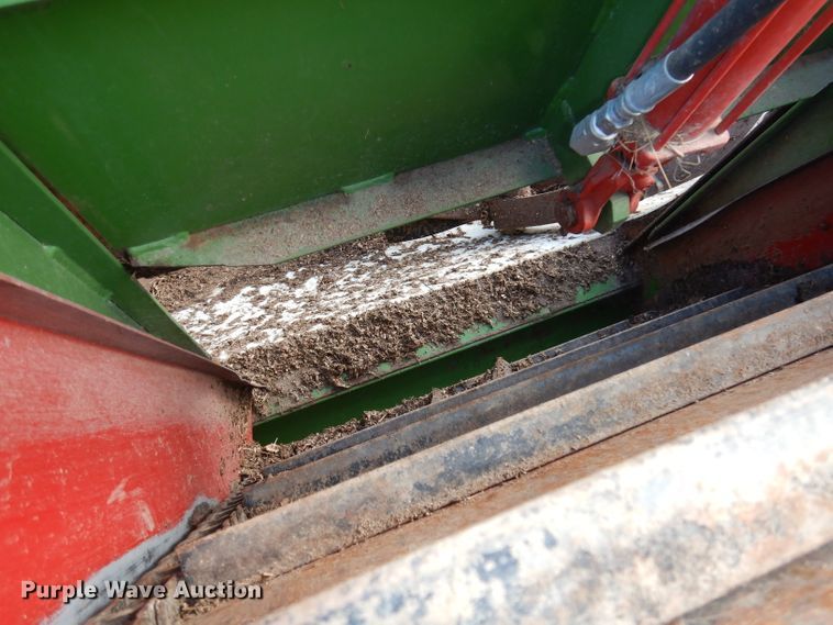 image for item DE2573 2015 Farm Aid 430 feed mixer