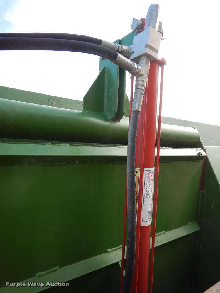 image for item DE2573 2015 Farm Aid 430 feed mixer