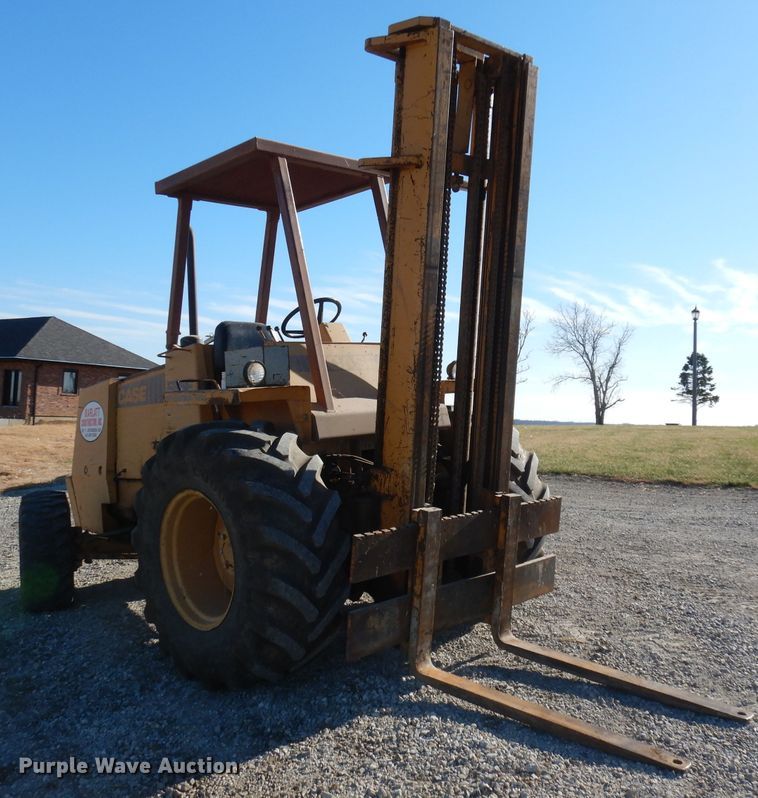 image for item DE2575 1989 Case 585E forklift