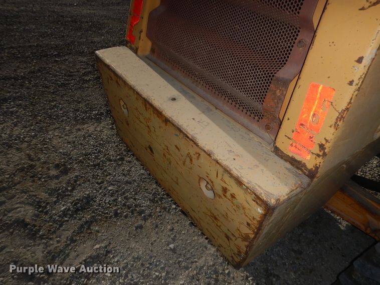 image for item DE2575 1989 Case 585E forklift