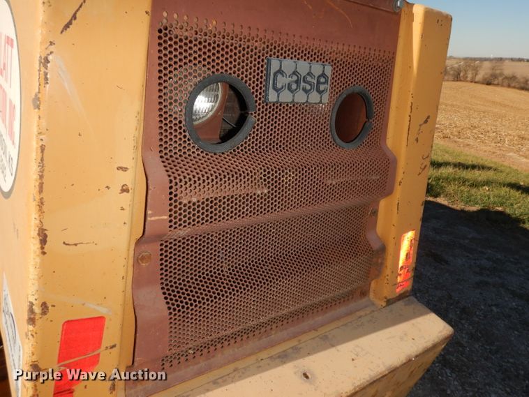 image for item DE2575 1989 Case 585E forklift