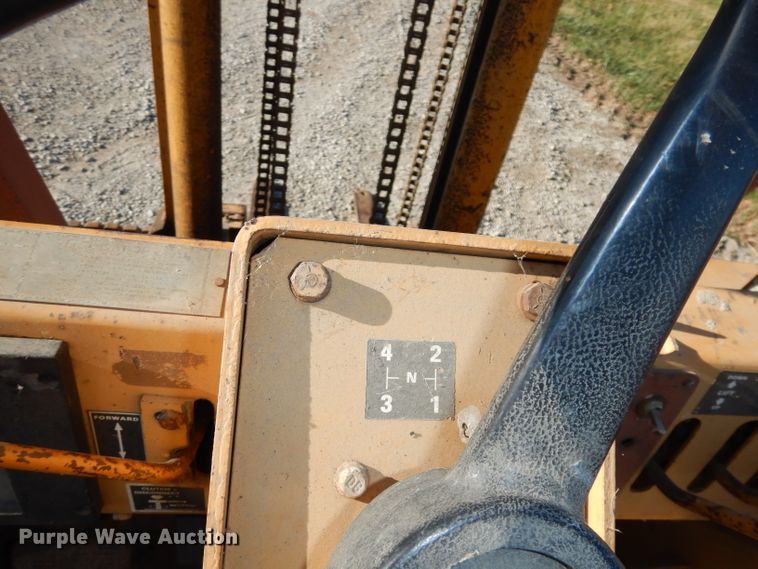 image for item DE2575 1989 Case 585E forklift