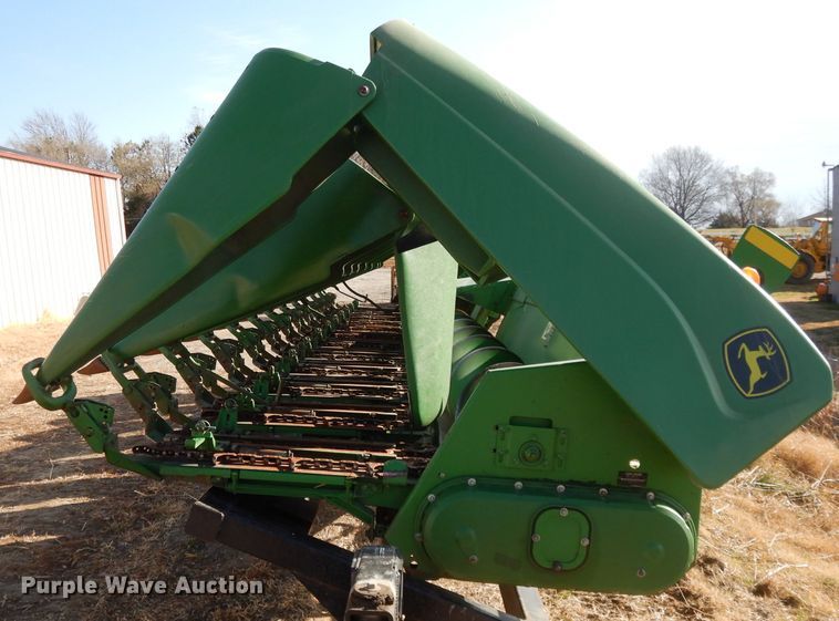 image for item DE2576 2007 John Deere 1293 corn head