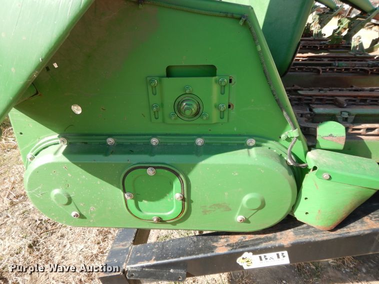 image for item DE2576 2007 John Deere 1293 corn head