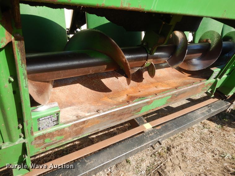 image for item DE2576 2007 John Deere 1293 corn head