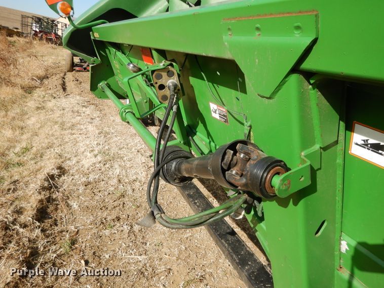 image for item DE2576 2007 John Deere 1293 corn head