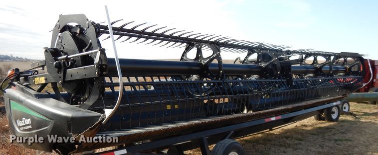 image for item DE2577 2016 MacDon FD75S flex draper head