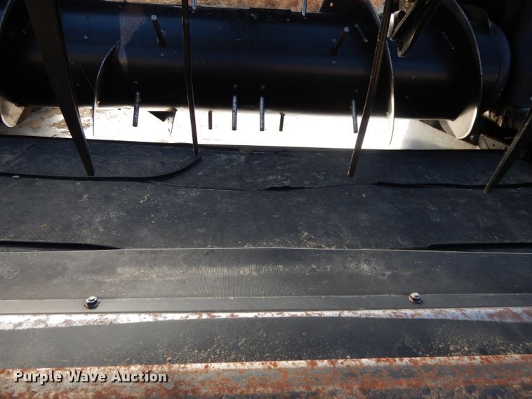 image for item DE2577 2016 MacDon FD75S flex draper head