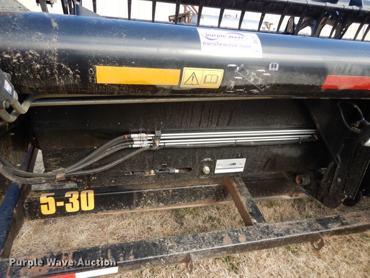 image for item DE2577 2016 MacDon FD75S flex draper head