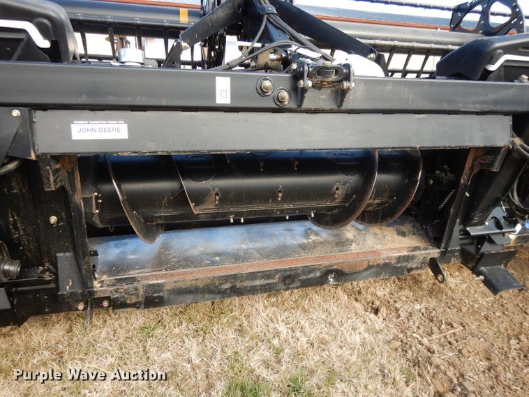 image for item DE2577 2016 MacDon FD75S flex draper head