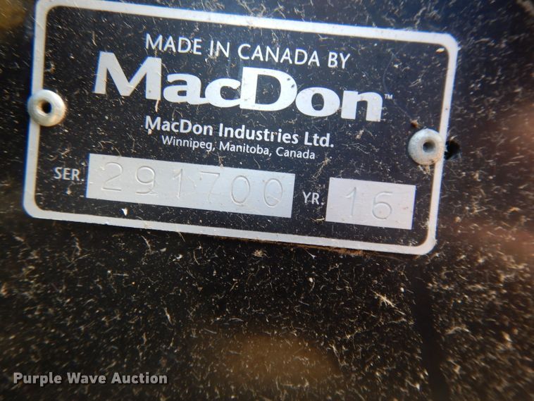 image for item DE2577 2016 MacDon FD75S flex draper head