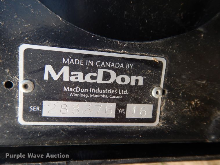 image for item DE2577 2016 MacDon FD75S flex draper head