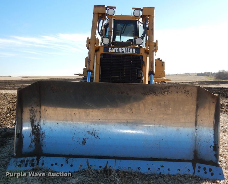 image for item DE2580 2001 Caterpillar D6R XL  dozer