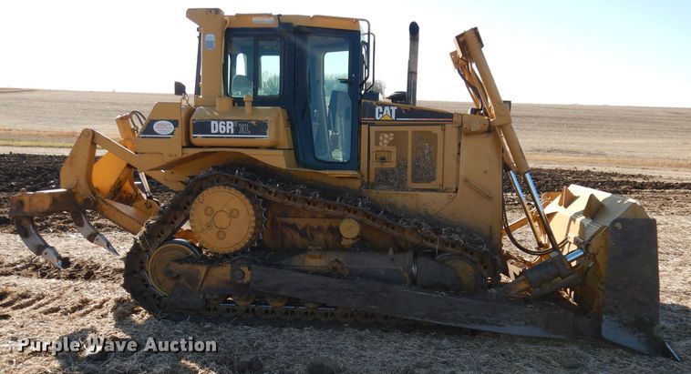 image for item DE2580 2001 Caterpillar D6R XL  dozer