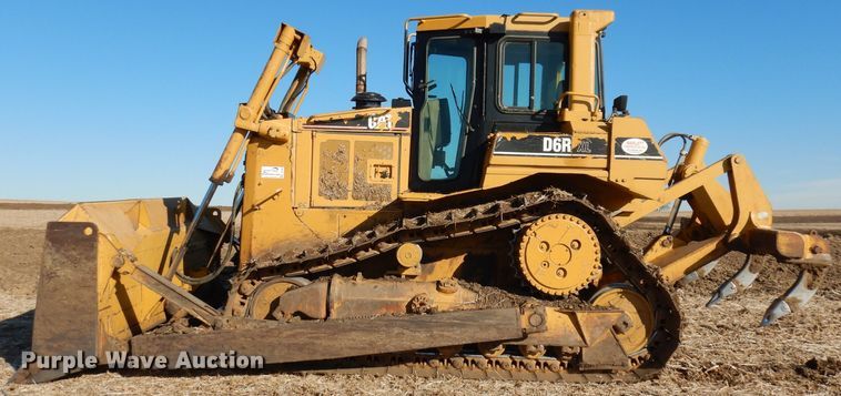 image for item DE2580 2001 Caterpillar D6R XL  dozer