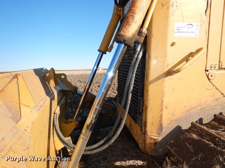 image for item DE2580 2001 Caterpillar D6R XL  dozer