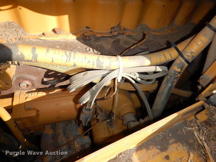image for item DE2580 2001 Caterpillar D6R XL  dozer