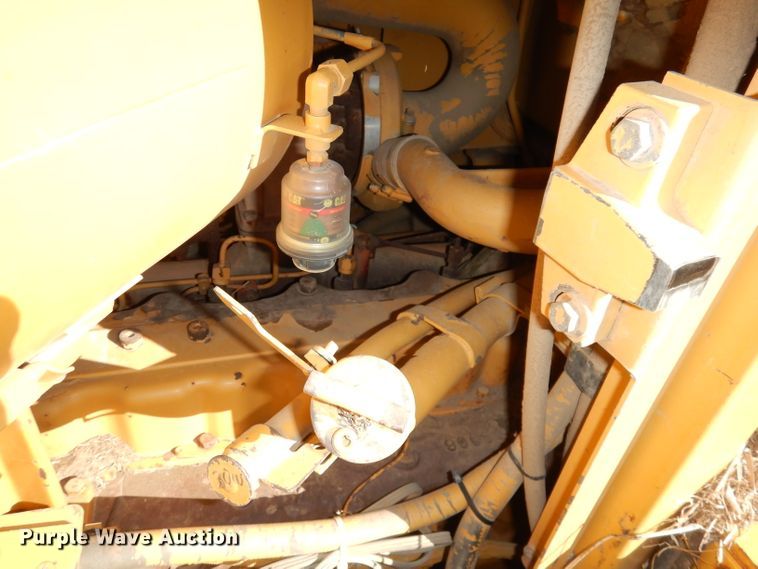 image for item DE2580 2001 Caterpillar D6R XL  dozer