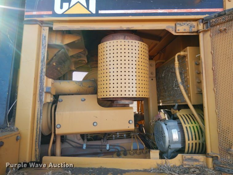 image for item DE2580 2001 Caterpillar D6R XL  dozer