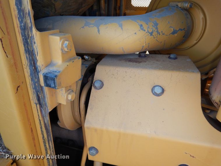 image for item DE2580 2001 Caterpillar D6R XL  dozer