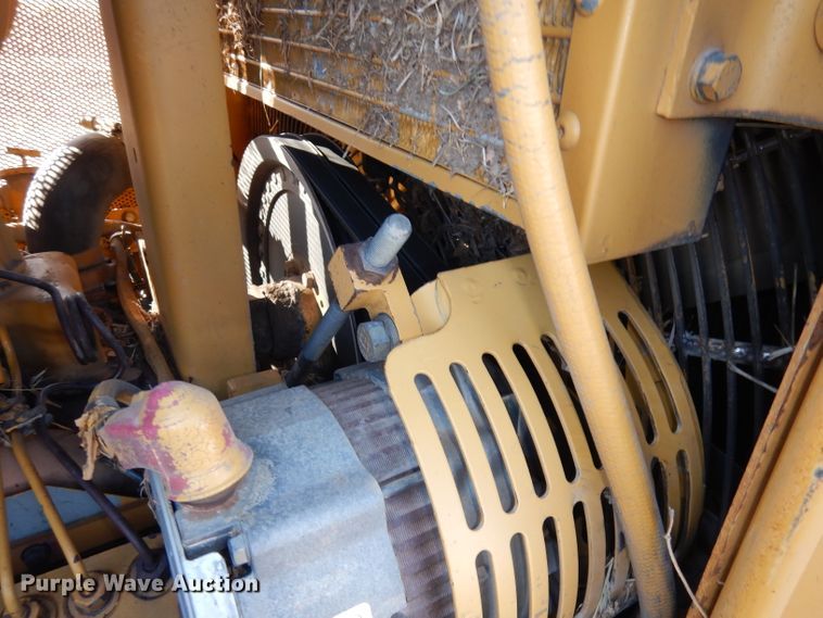 image for item DE2580 2001 Caterpillar D6R XL  dozer