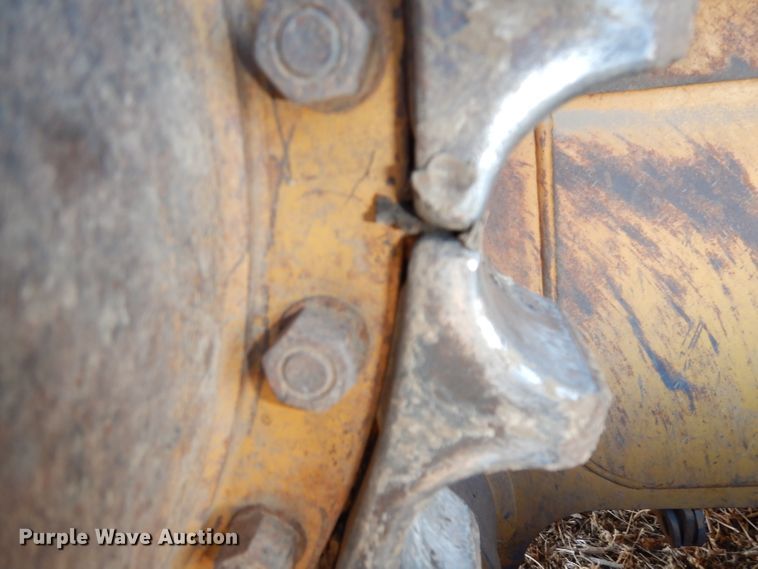 image for item DE2580 2001 Caterpillar D6R XL  dozer