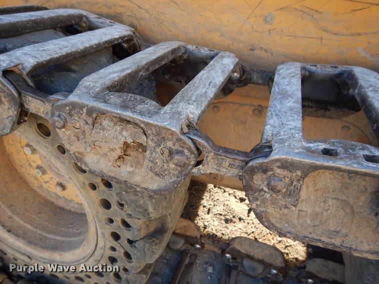 image for item DE2582 2001 Caterpillar 246  skid steer loader
