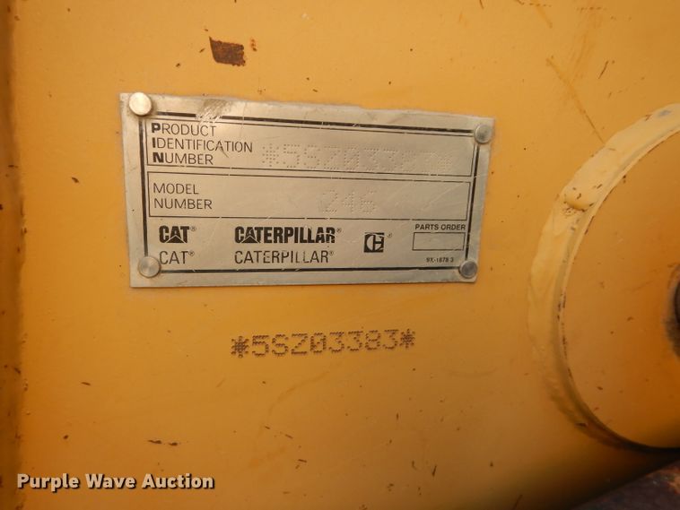image for item DE2582 2001 Caterpillar 246  skid steer loader