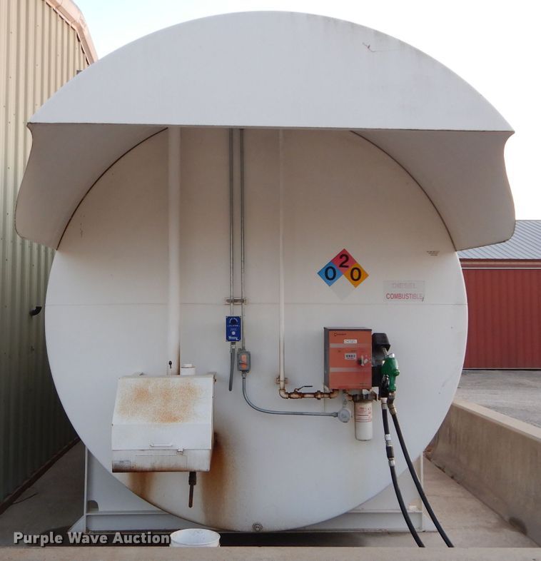 image for item DE2605 2006 Wemac fuel tank