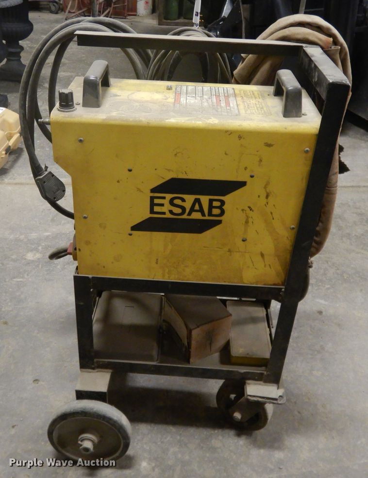 image for item DI8204 Esab PCM-1125 plasma cutter